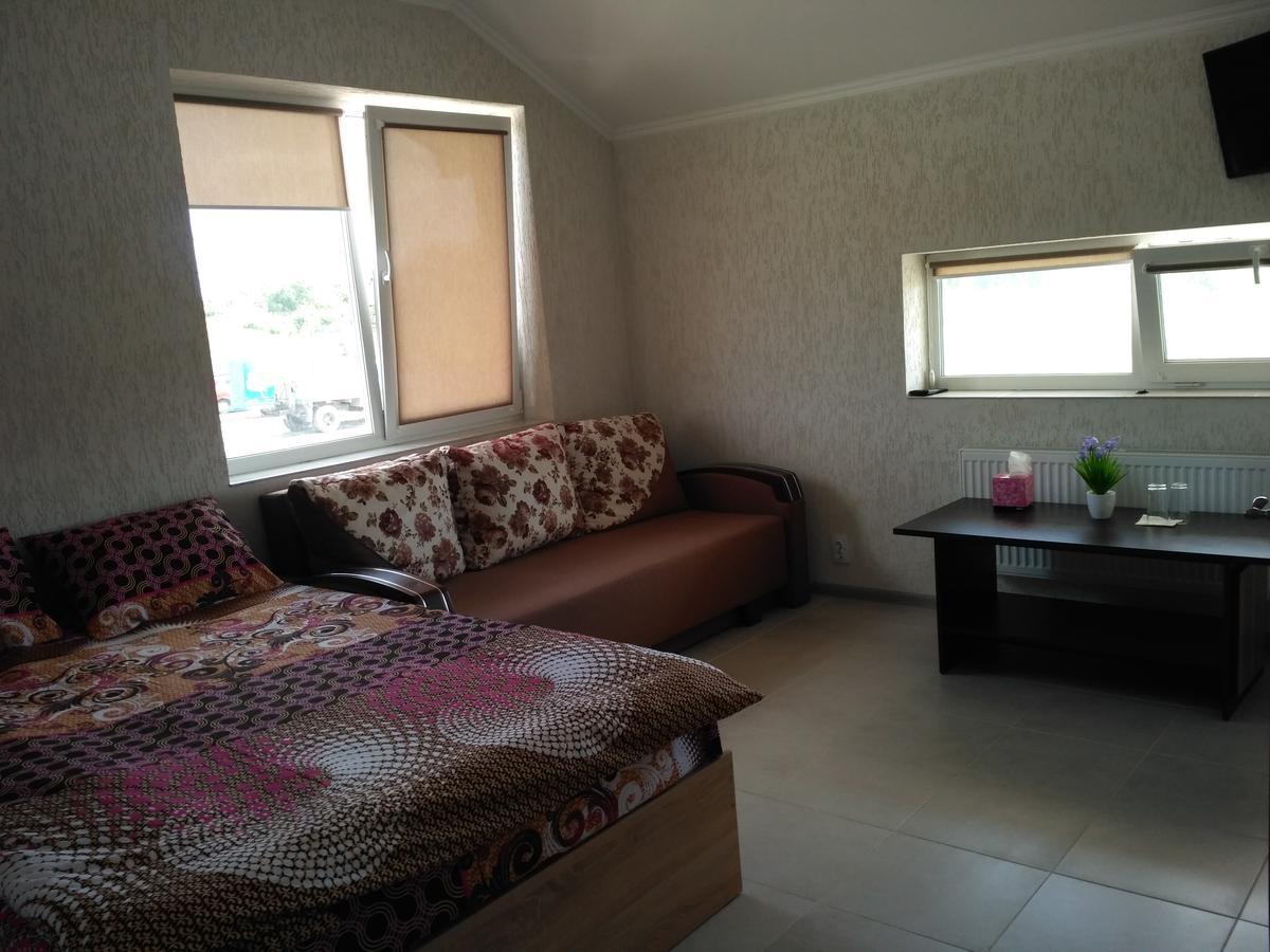 Motel ลุตสกาย ภายนอก รูปภาพ